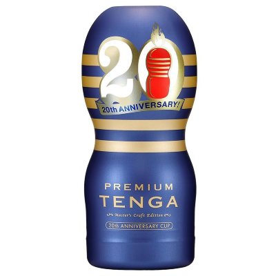 Мастурбатор Tenga Premium 20th Anniversary Cup Длина: 15.5 см. Диаметр: 6.9 см. Праздничная коллекция мастурбаторов от Tenga, посвящённая 20-летию бренда. Tenga Premium – это обновленный внешний дизайн с благородными золотистыми полосками, а также специально разработанный внутренний рельеф. Благодаря специальной конструкции клапана оригинальный вакуумный мастурбатор обеспечивает потрясающее всасывание, при закрытом отверстии для воздуха в верхней части изделия. Синий корпус - золотая середина, классика мужской стимуляции от Tenga. Благодаря своей знаменитой форме песочных часов он обеспечивает плотное сжатие при введении и непревзойденную стимуляцию уникальным внутренним рельефом. Разработано в Японии для одноразового использования. Страна: Япония. Материал: термопластичный эластомер (TPE).