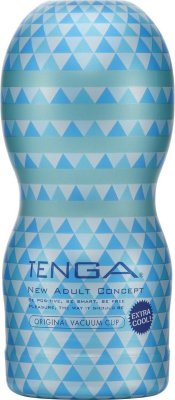 Мастурбатор с охлаждающей смазкой TENGA Original Vacuum Cup Extra Cool  Цена 2 317 руб. Длина: 15.5 см. Мощный замораживающий эффект одноразового мастурбатора TENGA EXTRA COOL Edition точно придется по вкусу любителям необычных ощущений. Vaccum Cup - это в первую очередь анатомический продуманный дизайн: внутри вас встретит мягкая рельефная поверхность с множеством больших и маленьких выступов, ребер и зоной для круговой стимуляции головки. Vaccum Cup способна подарить полное ощущение легендарного глубокого минета. Она доведет вас до такого бурного оргазма, который вы еще никогда не испытывали во время мастурбации без использования игрушек. Феноменальное реалистичное ощущение посасывания создадут специальные клапаны, которые нагнетают сильный вакуум внутри корпуса мастурбатора. А с помощью отверстия для воздуха на крышке стимулятора вы можете усиливать и ослаблять свое ощущение погружения в самую глубину горла. Реалистичный «причмокивающий» звук создает достоверную иллюзию оральных ласк и вызывает дополнительное возбуждение. Страна: Япония. Материал: термопластичный эластомер (TPE).
