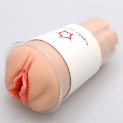 Мастурбатор-вагина Naked Factory V-03  Цена 6 366 руб. Длина: 15 см. Диаметр: 8.5 см. Мастурбатор от корейского бренда Naked Factory отличается детальной проработкой и реалистичностью. Его внутренняя текстура состоит из бугорков и выступов, которые тянутся до самого конца, стимулируя пенис по всей длине. Изюминкой этой серии является рукав мастурбатора помещённый в прозрачную чашу-стакан. Материал секс-игрушки изготовлен из термопластичного эластомера премиум качества. Он обладает высокой эластичностью, что позволяет ему растягиваться и возвращаться в исходную форму без потери плотности. Этот материал не содержит фталатов, безопасен для тела и прост в уходе. Страна: Корея. Материал: термопластичный эластомер (TPE).