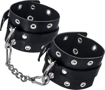 Черные кожаные однослойные наручники с люверсами