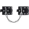 Черные кожаные однослойные оковы с люверсами
