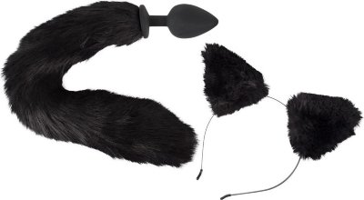 Игровой набор Pet Play Plug Ears  Цена 6 601 руб. Игровой набор Pet Play Plug & Ears. Состоит из ободка с кошачьими ушками и анальной силиконовой пробки с длинным черным меховым хвостиком. Длина хвоста - 37,7 см. Длина пробки - 9,3 см., диаметр - 4,1 см. Страна: Китай. Материал: силикон.