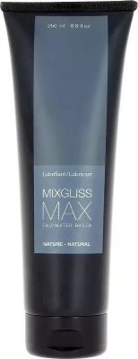 Смазка на водной основе Mixgliss Max - 250 мл.  Цена 2 867 руб. Mixgliss Max — это смазка на водной основе, которая обеспечит идеальное скольжение. Гель имеет густую кремовую текстуру и обладает расслабляющим эффектом. В составе этой интимной косметики нет отдушек, поэтому она подойдет, тем кто предпочитает смазку без запаха. • Дерматологически протестирован • Не липнет, легко смывается водой • Не содержит парабенов • Подходит для использования с секс-игрушками Внимание: • При попадании в глаза промыть водой. • В случае аллергической реакции прекратите использование. • Хранить вдали от света и тепла. Страна: Франция. Объем: 250 мл.
