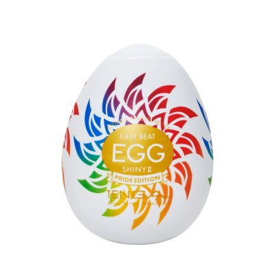 Мастурбатор-яйцо Tenga Egg Shiny II Pride Edition  Цена 1 517 руб. Длина: 6.1 см. Доставьте себе феноменальные, ни с чем несравнимые, ощущения с Tenga Egg! Это яичко с секретом. Снимите пленку с помощью отрывного лепестка и откройте яйцо. Внутри вы найдете упаковку с лубрикантом и супермягкую, сверхэластичную секс-игрушку. Нанесите лубрикант внутрь яичка. Наденьте и наслаждайтесь! Эти яички прекрасно растягиваются в длину и принимают форму любого пениса. Двойное кольцо на входе обеспечивает приятное проникновение и тесное облегание. Натяжение и внутренняя фактура позволяют Tenga Egg ласкать одновременно ствол и головку. Tenga Egg также предлагает восхитительный бонус. Яйцо можно вывернуть, надеть на ладонь и ласкать любые чувственные зоны мягким, нежным рельефом - вашей девушке тоже понравится! Внутренняя структура повторяет дизайн упаковки, поэтому в многообразии Tenga Egg легко ориентироваться. Разработано в Японии для одноразового использования. Страна: Япония. Материал: термопластичный эластомер (TPE).