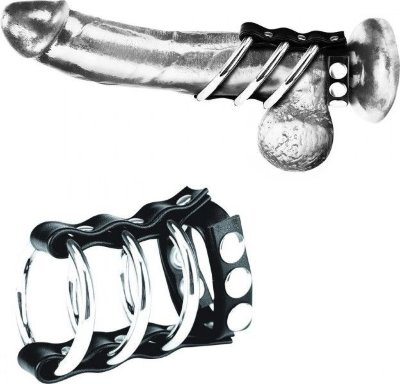 Тройное металлическое кольцо на пенис с регулируемым ремешком  Цена 3 329 руб. Эти регулируемые кольца с защелкивающимся клепочным ремнем прижимает член и мошонку, удерживая пенис металлическим кольцом. Страна: США. Материал: металл.