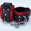 Красно-чёрные кожаные наручники с меховым подкладом  Цена 3 583 руб. - Красно-чёрные кожаные наручники с меховым подкладом
