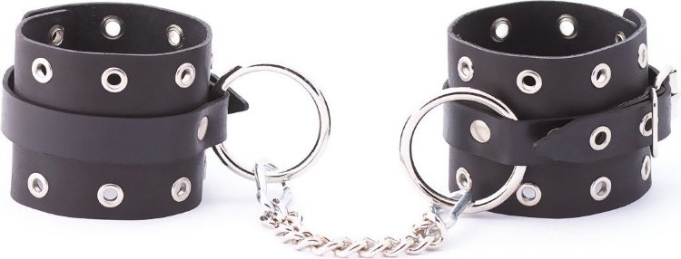 Черные кожаные оковы с люверсами
