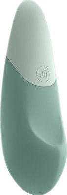 Зеленый клиторальный вибратор Womanizer Vibe Длина: 14.2 см. Vibe от Womanizer — это бесшумный клиторальный вибратор, который предлагает новый вид стимуляции благодаря технологии UltraWave Vibration. Эта технология создаёт глубокую и всепроникающую вибрацию, обеспечивая насыщенные и интенсивные оргазмы без чрезмерной стимуляции. Уникальная форма Pleasure Edges разработана специально для усиления удовольствия, используйте вибратор как с более широкой, так и с рельефной стороны и получайте различные ощущения от прикосновений к телу. Нажмите кнопку Autopilot, чтобы выбрать одну из трёх программ вибрации. Эти программы, вдохновлённые музыкальными композициями, они подарят непредсказуемые ощущения на пути к оргазму. Линейный мотор делает Vibe бесшумным, а это значит, что ничто не будет мешать получению чистого удовольствия. Вибратор заряжается через магнитный USB-кабель и имеет водонепроницаемый корпус со степенью защиты IPX7, что гарантирует разнообразие развлечений и лёгкость очистки. Игрушка обладает 10 режимами интенсивности и работает до 90 минут при полном заряде. Страна: Китай. Материал: силикон. Батарейки: встроенный аккумулятор.