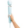 Голубой проводной вибромассажер Le Wand Sky Blue с 10 скоростями