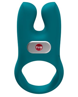 Зеленое эрекционное виброкольцо Nos  Цена 5 283 руб. Длина: 8 см. Fun Factory славится непревзойденным качеством, оригинальностью и инновационным подходом в каждой игрушке! Взаимное удовольствие выходит на новый уровень. Эрекционное кольцо с двойной вибрацией NOS разработано с учетом мужской и женской физиологии. Продление и усиление эрекции у мужчины и точечная стимуляция околоклиторальной зоны у девушки. Пухлые удлиненные ушки разработаны специально с учетом строения клитора. А ловкость рук приберегите для других ласк. Благодаря улучшенной форме кольцо с помощью выпуклых волн облегает ствол пениса целенаправленным давлением и надежно фиксируется. Количество смазки больше не имеет значения. Многообразие вариантов применения – дайте волю фантазии. Играйте вдвоем или соло, используйте для прелюдии и оральных ласк. NOS – ваш стильный деликатный помощник на пути удовольствия к кульминации. Урчащий NOS из бархатистого нежного силикона непременно доведет вас до одновременного оргазма! Функционал и достоинства эрекционного кольца с вибрацией NOS: Два мощных мотора в пухлых ушках 4 режима вибрации и 1 режим “флирт” для прелюдии Безопасный медицинский силикон Сенсорное управление Водонепроницаемый Перезаряжаемый Время работы до 60 минут Время зарядки 120 минут Функция блокировки Воспользуйтесь эрекционным кольцом NOS и получите незабываемый оргазм вдвоем. Страна: Германия. Материал: силикон. Батарейки: встроенный аккумулятор.