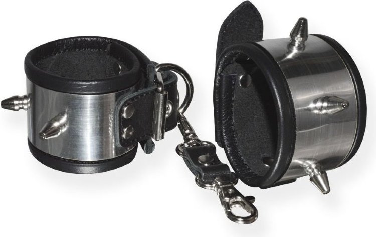 Серебристо-черные наручники с шипами и металлическим блеском