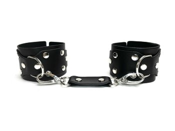 Черные кожаные наручники Sex Game