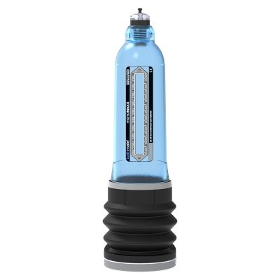 Синяя гидропомпа Bathmate HydroMAX8 Длина: 33 см. Диаметр: 10.2 см. Гидропомпа является безопасным средством увеличения полового члена в домашних условиях. Подходит для мужчин с размером 16-21 см. Bathmate Hydromax8 - это уникальная гидропомпа из серии Hydromax, которая на 35% эффективнее и на 15% больше Bathmate Hercules. Она также оснащена переключателем для быстрого сброса воды и фиксации разряжения и функцией поворота колбы. Помпа абсолютно безопасна, проста в использовании и эффективна – она удобно крепится на основании пениса, не вызывая дискомфорта, и создает достаточное давление для эффективных тренировок, не требуя постоянной подкачки. В отличие от других вакуумных помп, гидропомпы Bathmate использует силу воды, поэтому его нужно использовать в ванной или душе. Благодаря гидропомпе происходит усиленный прилив крови к тканям паховой области, каверозным телам, в следствие чего увеличивается длина и диаметр полового члена. Эрекция пениса становится более выраженной и продолжительной. При регулярном использовании происходит увеличение пениса на 2-3 см. Страна: Великобритания. Материал: анодированный пластик, силикон.