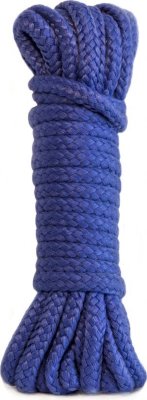 Синяя веревка Bondage Collection Blue - 3 м.  Цена 855 руб. Длина: 3 см. Синяя веревка из полиэфира для связывания партнера. Не содержит примесей, которые могут стать раздражителями кожи или повредить её. Страна: Китай. Материал: 100% полиэстер.