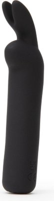 Черная вибропуля с ушками Rechargeable Rabbit Ears Bullet Vibrator Длина: 11.3 см. Диаметр: 2.7 см. Маленькая, но мощная вибропуля от Happy Rabbit способная поместится в вашей сумочке или даже кармане. Полностью покрытая гладким и нежным силиконом для максимально приятного тактильного контакта с телом. Кроличьи ушки рассчитаны на точечную и игривую стимуляцию клитора.9 режимов вибрации и 3 интенсивности управляются одним нажатием кнопки на корпусе игрушки. Играйте с гибкими и вибрирующими кроличьими ушками в одиночку или с партнером и наслаждайтесь раз за разом. Это вибратор, перезаряжается через USB и оснащен блокировкой для путешествий в вашем багаже, что делает мини-кролика идеальным помощником для достижения оргазмов, куда бы вы ни отправились. Страна: Китай. Материал: анодированный пластик, силикон. Батарейки: встроенный аккумулятор.