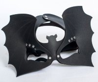 Черная кожаная маска на глаза Летучая мышь