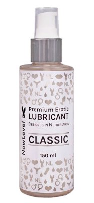 Лубрикант на водной основе NewLevel Classic - 150 мл.  Цена 1 275 руб. Классическая формула премиального лубриканта NewLevel сделает ваш секс ещё ярче, горячее и комфортнее. Гипоаллергенный состав на водной основе, PH-4 естественный для микрофлоры, пантенол стимулирует заживление микротрещин, гиалуроновая кислота, алое вера, ромашка, аллантоин обеспечат увлажнение, обладают противовоспалительным эффектом и стимулируют обновление клеток. Флакон с дозатором. Вода, Пропиленгликоль, Глицерин, Гидроэтилциллюлоза, Феноксиэтанол, Этилгексилглицерин, Лимонная кислота, Цитрат натрия, Гиалуроновая кислота, Пантенол, Гель алоэ вера, Экстракт ромашки, Аллантоин. Страна: Россия. Объем: 150 мл.