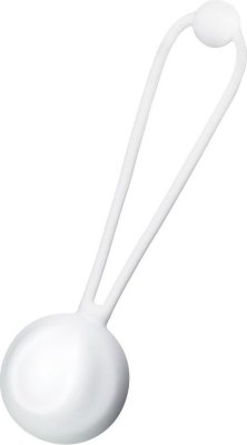 Белый вагинальный шарик LILY  Цена 1 608 руб. Длина: 10.5 см. Диаметр: 3.1 см. Вагинальный шарик Lily выполнен из нетоксичного и гипоаллергенного 100% силикона высокого качества. На конце есть веревочка, позволяющая легко вводить и извлекать игрушку. Водонепроницаем и прост в уходе. Идеальный способ попрактиковать упражнения Кегеля. Вагинальный шарик от бренда L’Eroina укрепляет ЛК-мышцы, улучшает тонус и упругость мышц влагалища, а также помогает увеличить продолжительность и интенсивность оргазмов. Просто нанесите ваш любимый лубрикант и вставьте шарик. Он абсолютно бесшумный, а петлю для извлечения легко спрятать в нижнем белье. Вес - 35 гр. Страна: Китай. Материал: силикон.