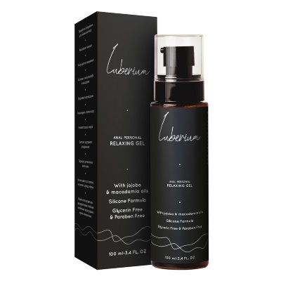 Расслабляющий анальный гель на силиконовой основе Luberium Relaxing Gel - 100 мл.  Цена 2 993 руб. Концентрированный расслабляющий анальный интимный гель для женщин и мужчин на силиконовой основе обеспечивает мягкое скольжение благодаря усиленной питательной формуле. Плотная текстура создает тонкую пленку, обеспечивая ультра-долгое удовольствие. - Масло макадамии в составе моментально смягчает кожу, устраняет шелушения и раздражения, делает кожу более мягкой и нежной. - Масло жожоба идеально увлажняет и питает кожу, расслабляет мышцы, оказывает регенерирующее и противовоспалительное действие. - Витамин Е обеззараживает и заживляет кожу. - Два вида силиконов обеспечивают идеальное скольжение в любых условиях. Насладитесь комфортом и удобством использования Luberium Relaxing Silicone. Нанесите необходимое количество интимного геля на тело. Нанесите необходимое количество интимного геля на тело. Массажными движениями равномерно распределите. Страна: Россия. Объем: 100 мл.