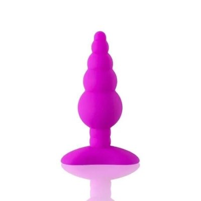 Лиловая анальная пробка Unicorn Playful - 10 см. Длина: 1 см. Диаметр: 3.3 см. Hot Planet Unicorn Playful — рельефная анальная пробка небольшого размера. Такая пробка прекрасно подойдет и для подготовки к анальному сексу, и для использования во время вагинального проникновения, и для длительного ношения. Unicorn Playful порадует тех, кто хочет попробовать необычную рельефную игрушку. Пробка сделана из гипоаллергенного и простого в уходе силикона. Рабочая длина - 8,5 см. Страна: Китай. Материал: силикон.
