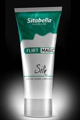 Силиконовая гель-смазка FLIRT MAGIC Silk - 75 мл.  Цена 1 051 руб. Исключительно нежный гель-смазка на силиконовой основе. Специально подобранная формула, придающая коже шелковистость, обеспечивает длительный скользящий эффект, комфортное увлажнение, полностью имитирующее естественную смазку. Не создаёт раздражения. Основа из высококачественного силикона, создающего воздухопроницаемую микросеть, позволяет Вашей коже дышать, а витамино-минеральный комплекс, входящий в состав геля-смазки, способствует омоложению кожи и направлен на укрепление сексуальных функций. Не содержит красящих веществ и консервантов. Безупречен для применения с презервативами и другими эротическими аксессуарами. Страна: Россия. Объем: 75 мл.
