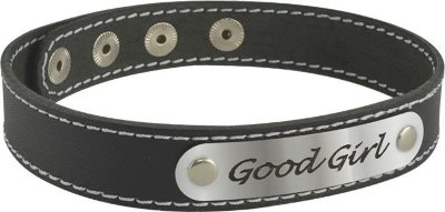 Чокер с белой строчкой Good Girl Длина: 41 см. Чокер изготовлен из натуральной кожи и дополнен вставкой под металл с надписью Good Girl. Регулируется при помощи кнопок. Страна: Россия. Материал: натуральная кожа.