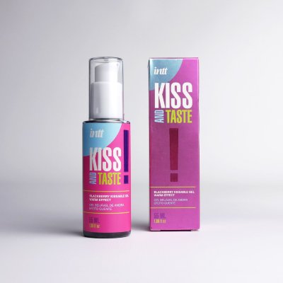 Массажный гель для тела Kiss and Taste - 55 мл.  Цена 3 337 руб. Массажный гель с разогревающим эффектом и ароматом ежевики. Для тех, кто любит экспериментировать и получать яркие ощущения! Что делает этот гель особенным? Разогревающий эффект усиливает чувствительность и страсть. Сочный шлейф ежевики делает ласки еще приятнее. Нежная текстура легко наносится и не липнет. Безопасный состав подходит для использования с презервативами и игрушками. Как использовать? Нанесите небольшое количество геля на кожу. Легкими движениями распределите по нужной зоне. Наслаждайтесь постепенным разогревом и сочным ароматом. глицерин, пропиленгликоль, вода, ароматизатор, бензоат натрия, сахаринат натрия, феноксиэтанол, динатрий ЭДТА, лаурат глицерина, СI 14700, CI 42090. Страна: Португалия. Объем: 55 мл.