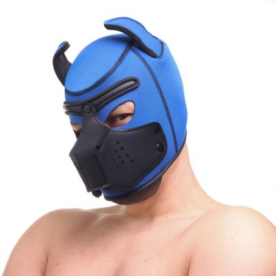 Синяя неопреновая БДСМ-маска Puppy Play  Цена 3 592 руб. Ролевая BDSM-маска выполнена из неопрена. Мягкий материал обеспечит удобное нахождение внутри маски, ограничивая органы чувств, делает образ покорным. Универсальный размер подойдёт как женщинам, так и мужчинам. Съёмный нос отстёгивается, маску можно использовать с ним и без него. Маска отлично впишется в экстравагантный образ и послужит аксессуаром. Идеально подойдёт для BDSM-практик , послужит отличным инструментом для ролевых игр , также придётся по вкусу любителям игр с подчинением и доминированием. Страна: Китай. Материал: неопрен.