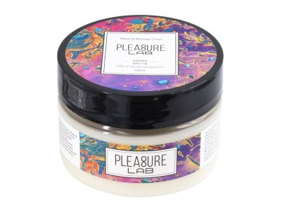 Массажный крем Pleasure Lab Relaxing с ароматом винограда и инжира - 100 мл. Relaxing Massage Cream (виноград и инжир) с эфирным маслом-афродизиаком (иланг-иланг) способен не только создать волнующую, романтическую атмосферу, но и нежно расслабить тело партнера. Способ применения: разотрите небольшое количество крема в ладонях и медленно начните продвигаться массирующими движениями от ступней к спине и плечам партнера. Массажный крем подходит для самомассажа, а также выравнивает и увлажняет рельеф кожного покрова за счет специальных активных ингредиентов и массирующих гранул, не оставляя маслянистой пленки. разотрите небольшое количество крема в ладонях и медленно начните продвигаться массирующими движениями от ступней к спине и плечам партнера. масло ши (карите), масло кокосовое, масло оливковое, масло макадамии, масло виноградных косточек, парфюмерная композиция, масло семян инжира, эфирное масло иланг-иланг, СК-СО2 экстракты (розмарин, малина , яблоко ,виноград, гранат, калина), натуральный антиоксидант (токоферол (смесь), бета-ситостерол, сквален), витамин Е. Страна: Россия. Объем: 100 мл.