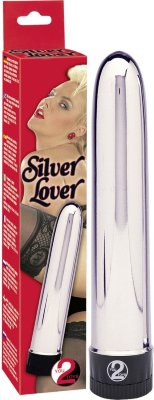 Серебристый классический вибратор Silver Lover - 19 см.  Цена 1 688 руб. Длина: 19 см. Диаметр: 3.3 см. Элегантный вибратор с гладкой, скользящей поверхностью. Для анальных и вагинальных желаний. Страна: Китай. Материал: анодированный пластик (ABS). Батарейки: 2 шт., тип C.