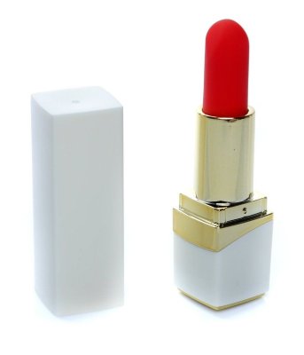 Белый мини-вибратор в форме помады  Цена 3 663 руб. Длина: 1 см. Белый мини-вибратор в форме помады. Имеет 10 режимов вибрации. Зарядка осуществляется с помощью USB-магнит кабеля. Страна: Китай. Материал: анодированный пластик, силикон. Батарейки: встроенный аккумулятор.