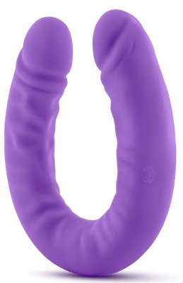 Фиолетовый двусторонний фаллоимитатор 18 inch Silicone Slim Double Dong - 45,7 см. Длина: 45.7 см. Диаметр: 3.8 см. Двусторонний фаллоимитатор – игрушка, имитирующая двухголовый мужской половой орган в форме U с двумя выраженными головками и рельефным стволом. Можно использовать для двойной стимуляции вагины и ануса или двумя партнерами одновременно. Страна: Китай. Материал: силикон.