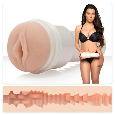 Мастурбатор-вагина Fleshlight Girls - Lana Rhoades Destiny Длина: 25.4 см. Изготовленный непосредственно с оригинального слепка актрисы, этот мастурбатор имеет множество ребер и выпуклостей, которые будут стимулировать вас по всей длине мягкого и эластичного рукава во время использования. Вкладыш мастурбатора изготовлен из уникального запатентованного материала SuperSkin, который призван сделать ваши ощущения от мастурбации максимально реалистичными, схожими с ощущениями при полноценном половом акте. Кроме того, SuperSkin абсолютно безвреден для кожи и тела, не содержит вредных химических соединений и аллергенов. Разборная конструкция позволяет вам легко мыть мастурбатор после использования и, кроме того, прогревать его в тёплой воде перед использованием. Тёплый вкладыш вкупе со специальным лубрикантом на водной основе сделают ваш акт мастурбации ярким и запоминающимся. Кроме того, сняв или надев заднюю крышку Fleshlight, Вы можете либо создать приятное ощущение вакуума внутри, либо, наоборот, сделать мастурбацию более мягкой и приятной. Страна: Китай. Материал: Super Skin.