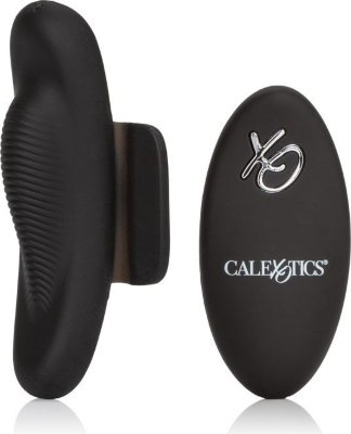 Чёрный вибростимулятор для ношения в трусиках Lock-N-Play Remote Petite Panty Teaser  Цена 8 311 руб. Длина: 9.5 см. Женский стимулятор для истинного удовольствия. Специальная форма с гребнями стимулирует клитор. 12 функций вибрации. Автоматические кнопки запуска и функции для сольного воспроизведения. Тизер вписывается в любую пару трусиков. Ультра-сильные магнитные язычки фиксируются на месте. Дискретный пульт дистанционного управления размером с ладонь. Дальность действия пульта - 10 метров. Трусики не входят в комплект. Страна: Китай. Материал: анодированный пластик, силикон. Батарейки: встроенный аккумулятор.