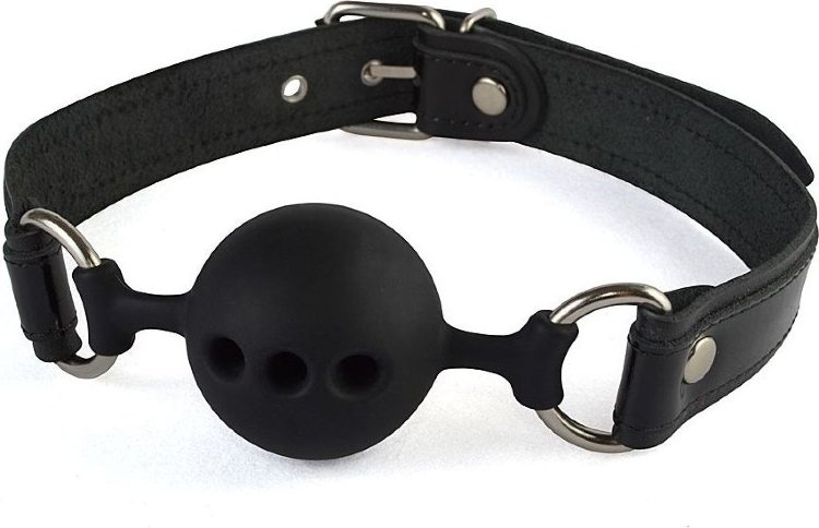 Силиконовый кляп-шар с ремешками из натуральной кожи черного цвета