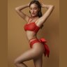 Красные трусики с большим атласным бантом сзади