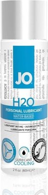 Охлаждающий лубрикант на водной основе JO Personal Lubricant H2O COOLING - 60 мл. Этот лубрикант на водной основе сослужит вам добрую службу, особенно, если в паре мужчина испытывает повышенную возбудимость. Лёгкий охлаждающий эффект (с приятным покалыванием) позволит насладиться взаимными ласками, не опасаясь преждевременной развязки. Нежная консистенция, длительное скольжение, приятные ощущения… вам это определённо понравится! Вода, глицерин, натрий-карбоксиметилцеллюлоза, метилпарабен, пропилпарабен, ментол. Страна: США. Объем: 60 мл.