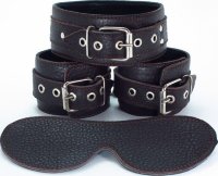 Набор БДСМ-аксессуаров из мягкой кожи черного цвета