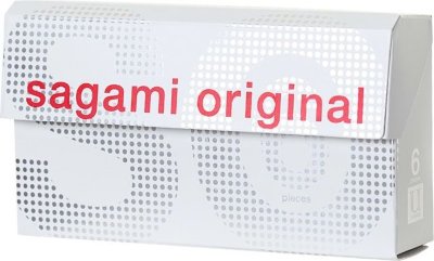 Ультратонкие презервативы Sagami Original 0.02 - 6 шт.  Цена 3 746 руб. Длина: 19 см. Презерватив притупляет приятные ощущения? Только не в случае с Sagami Original! Ультратонкие презервативы (0,02 мм) позволят насладиться каждой секундой близости и каждым толчком. Надёжно защищая от ЗППП и предохраняя от беременности, Sagami Original докажут – с этими кондомами секс становится лучше во всех отношениях! Презервативы из полиуретана в среднем в 3-4 раза тоньше, и в 3-6 раз прочнее, чем обычные латексные презервативы. Отличная теплопроводность и гладкость поверхности, в результате, тепло партнера передается так, как если бы презерватива вообще не было. Полиуретан является биосовместимым материалом, но не содержит протеинов, как латекс, и идеально подходит в случае аллергии на протеины. Толщина стенки - 0,02 мм. Номинальная ширина - 58+/-2 мм. В упаковке - 6 шт. Страна: Япония. Материал: полиуретан. Объем: 6 шт.