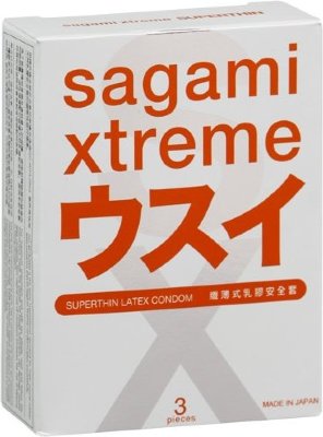Ультратонкие презервативы Sagami Xtreme Superthin - 3 шт.  Цена 742 руб. Длина: 19 см. Больше никогда секс в презервативе не притупит приятные ощущения. При условии, конечно, что вы будете использовать японские Sagami Xtreme SUPERTHIN. Ультратонкие латексные презервативы гарантируют вам и защиту от ЗППП, и предохранение от беременности, и самую что ни на есть реалистичность плотской любви! В упаковке - 3 шт. Толщина стенки - 0,04 мм. Номинальная ширина - 52+/-2 мм. Страна: Япония. Материал: латекс. Объем: 3 шт.