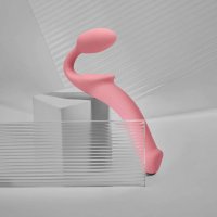 Розовый безремневой страпон Strap-on-me Semi-Realistic Bendable Strap-On size XL